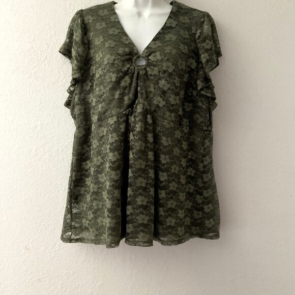 CATO PLUS FLORAL LACE TOP 18/20 - Picture 2 of 14